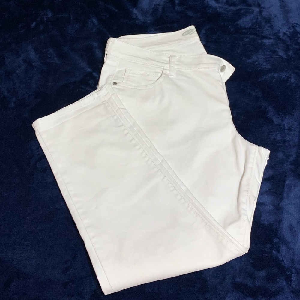 Old Navy Boyfriend crop white 👖
